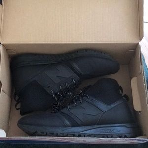 BARELY WORN NICE PAIRS OF NEW BALANCES